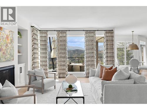 2150 Breckenridge Court, Kelowna, BC - Indoor Photo Showing Living Room
