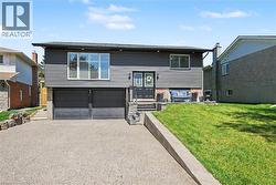 44 OAKHURST Crescent  Kitchener, ON N2B 3K3