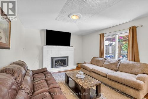 359 Lexington Road, Waterloo, ON 