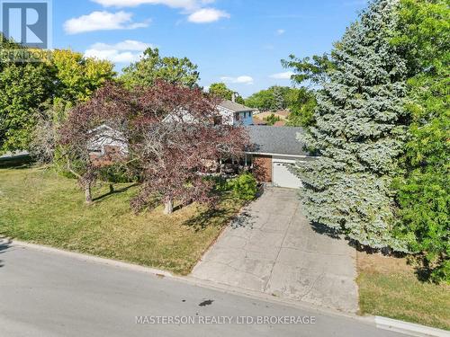 5 Burdy Drive, St. Catharines (Grapeview), ON - Outdoor