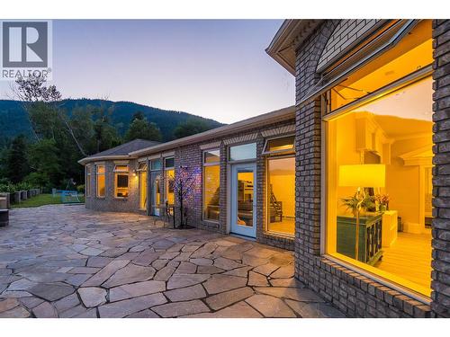 2614 3A Highway, Nelson, BC 