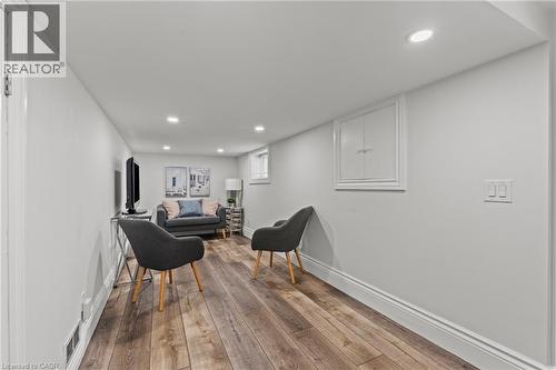 99 Edgemont Street N, Hamilton, ON - Indoor Photo Showing Other Room