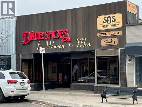 1329 Ottawa, Windsor, ON 