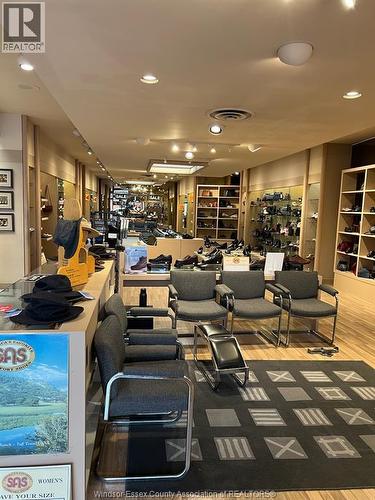 1329 Ottawa, Windsor, ON 