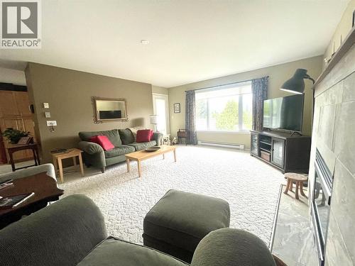 1672 Thayer Court, Kelowna, BC - Indoor Photo Showing Other Room