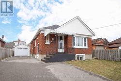MAIN - 54 CHADBURN STREET Oshawa (Central), ON L1H 5T8