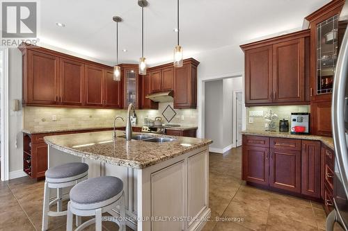 11310 Taylor Court, Milton, ON - Indoor Photo Showing Kitchen With Double Sink
