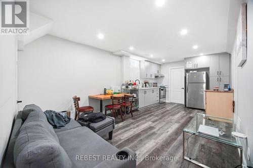 66 Darlington Drive, Hamilton, ON 