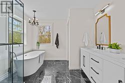 Master Ensuite with Toilet Closet - 