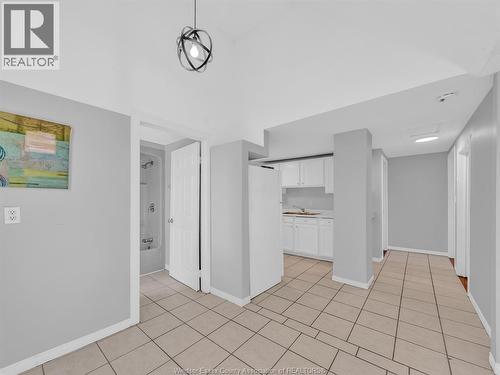 1153 University Avenue East, Windsor, ON 