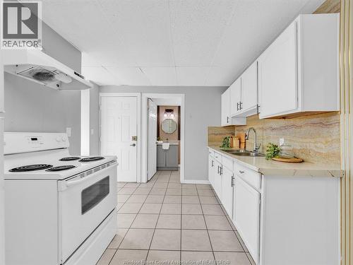 1153 University Avenue East, Windsor, ON 