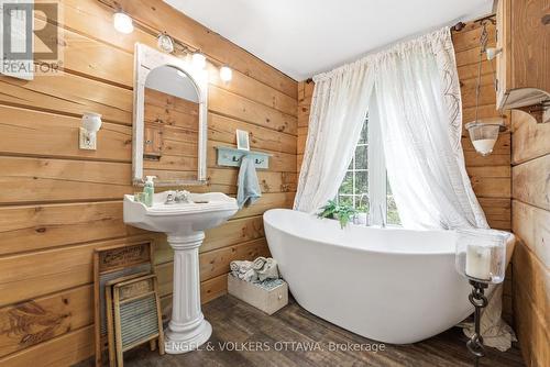 176 Little Bay Lane, Greater Madawaska, ON - Indoor