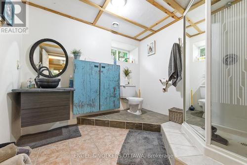 176 Little Bay Lane, Greater Madawaska, ON - Indoor Photo Showing Bathroom