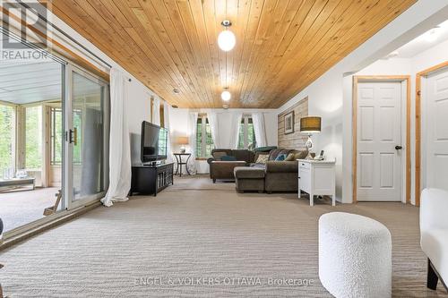 176 Little Bay Lane, Greater Madawaska, ON - Indoor