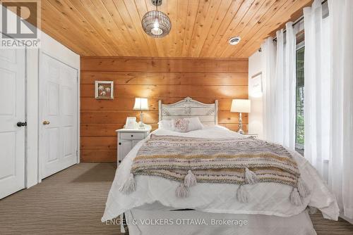 176 Little Bay Lane, Greater Madawaska, ON - Indoor Photo Showing Bedroom