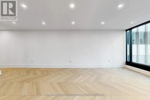 1009 - 110 Bloor Street W, Toronto, ON - Indoor Photo Showing Other Room