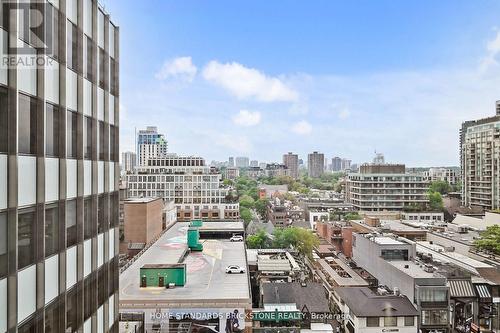 1009 - 110 Bloor Street W, Toronto, ON - Outdoor