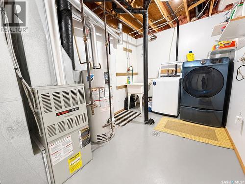 761 3Rd Street E, Prince Albert, SK - Indoor Photo Showing Laundry Room