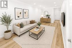 2953 LAWRENCE AVENUE E Toronto, ON M1P 2V6