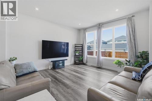 259 Skopik Crescent, Saskatoon, SK 