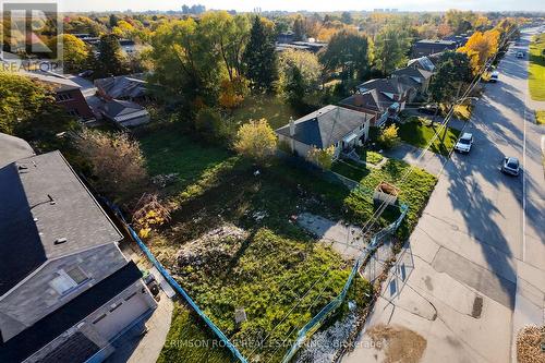 389 Hounslow Avenue, Toronto, ON 