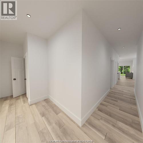 39 Demall Drive, Dresden, ON - Indoor Photo Showing Other Room