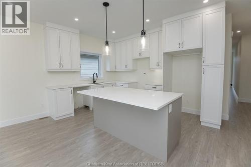 39 Demall Drive, Dresden, ON - Indoor Photo Showing Kitchen