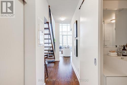732 - 5 Hanna Avenue, Toronto, ON - Indoor Photo Showing Other Room