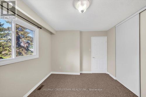 121 - 1095 Mississaga Street W, Orillia, ON - Indoor Photo Showing Other Room
