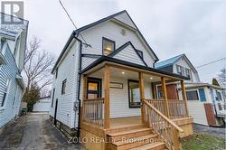 9 FOURTH AVENUE St. Thomas, ON N5R 4G8