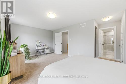 32 Duncanville Street, Russell, ON - Indoor