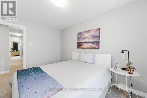 32 Duncanville Street, Russell, ON - Indoor Photo Showing Bedroom