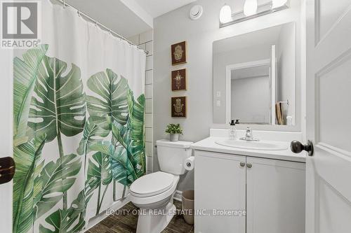 32 Duncanville Street, Russell, ON - Indoor Photo Showing Bathroom