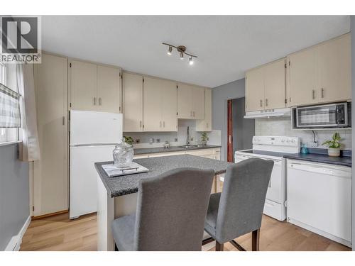 172 Mcgowan Road, Oliver, BC 