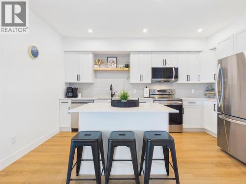 1081 Antler Drive, Penticton, BC - Indoor Photo Showing Kitchen