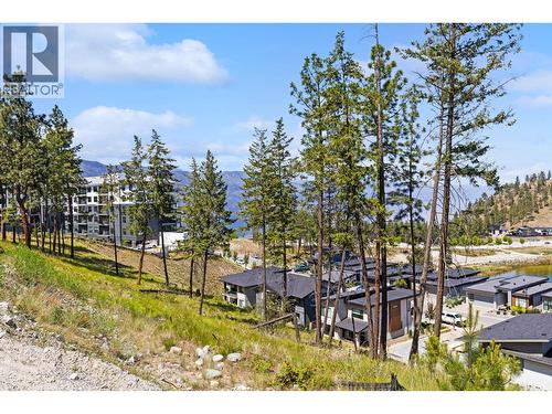 3183 Hilltown Drive, Kelowna, BC 