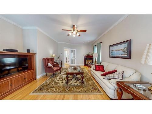 39 Cheyne Drive, St. John'S, NL - Indoor Photo Showing Living Room