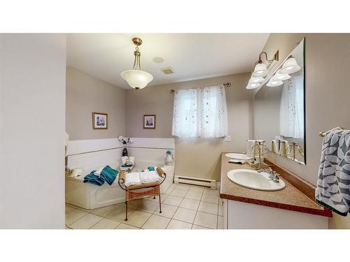 39 Cheyne Drive, St. John'S, NL - Indoor Photo Showing Bathroom