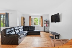 Salon - 