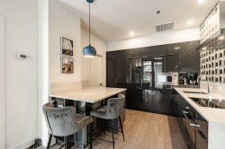 114-700 Rue St-Paul O. Montréal (Ville-Marie), QC H3C 0X2