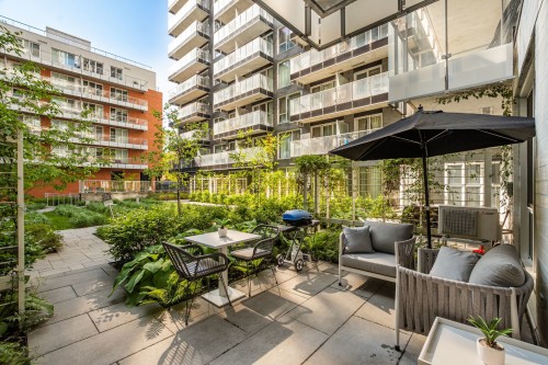 Terrasse - 114-700 Rue St-Paul O., Montréal (Ville-Marie), QC 