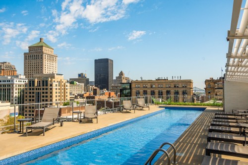 Piscine - 114-700 Rue St-Paul O., Montréal (Ville-Marie), QC 