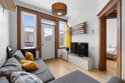Living Room - 4-425 Rue Villeray, Montréal (Villeray/Saint-Michel/Parc-Extension), QC 