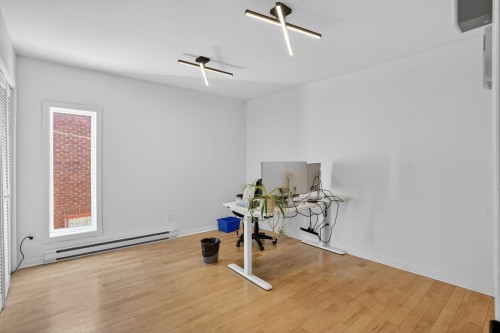Commerce - 961Z  - 967Z Rue De St-Jovite, Mont-Tremblant, QC - Indoor