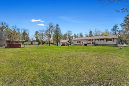 Back of Structure - 7 Av. Maple Grove, Bristol, QC 