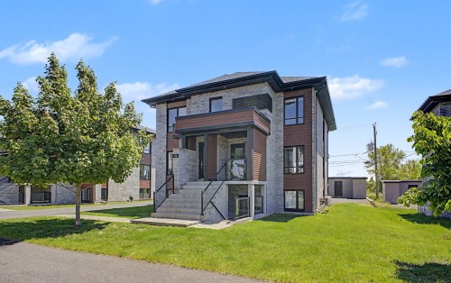 82 Rue Bella  Saint-Jean-Sur-Richelieu, QC J2X 4Y6