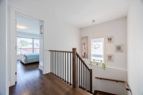 Escalier - 5761 Rue Aline, Brossard, QC - Indoor Photo Showing Other Room