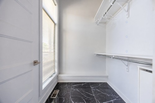 Penderie (Walk-in) - 5761 Rue Aline, Brossard, QC - Indoor With Storage