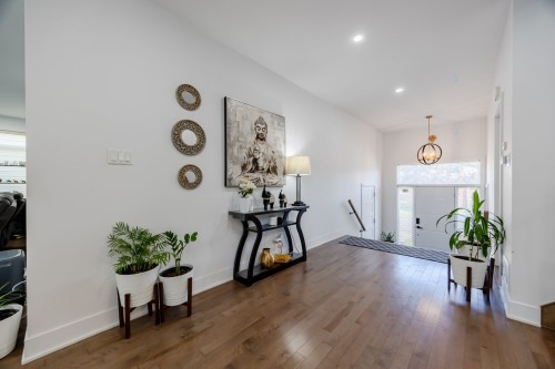 Hall d'entrée/Vestibule - 5761 Rue Aline, Brossard, QC - Indoor Photo Showing Other Room