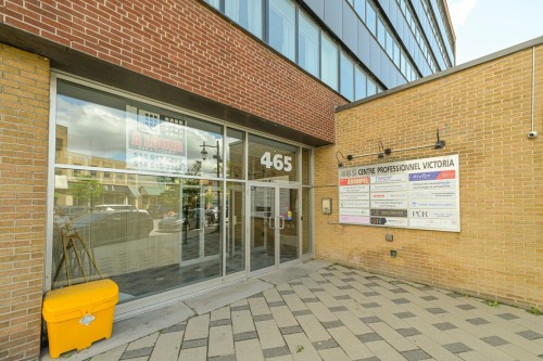 Façade - 465 Av. Victoria, Saint-Lambert, QC 